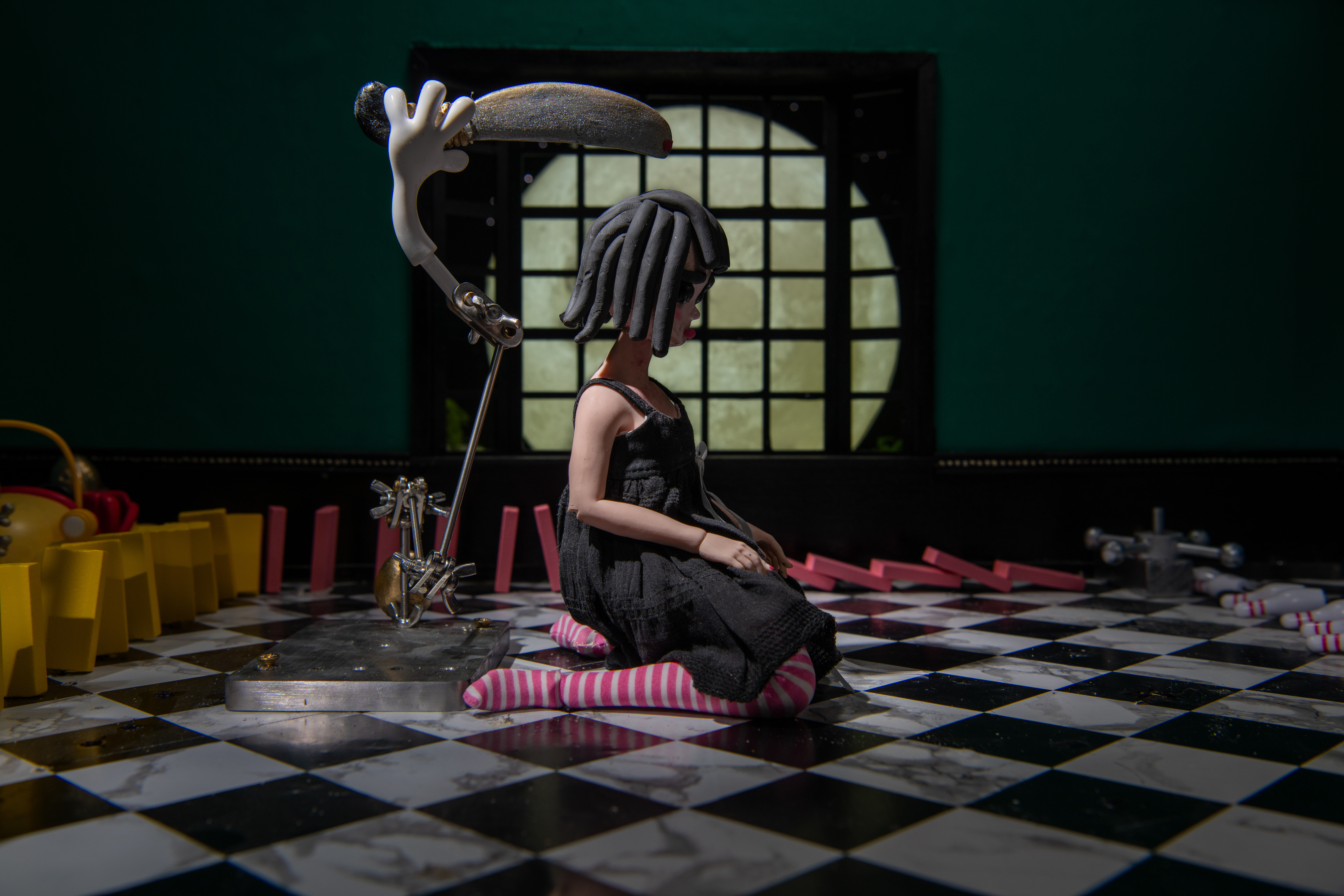 Death Comes to My Side Thumbnail