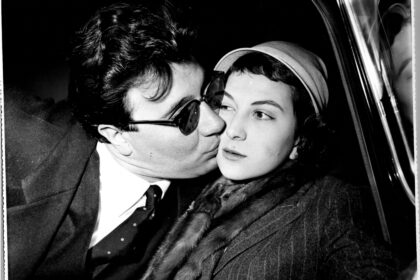 Sergio & Mirta, A Lovestory in 8 mm Thumbnail